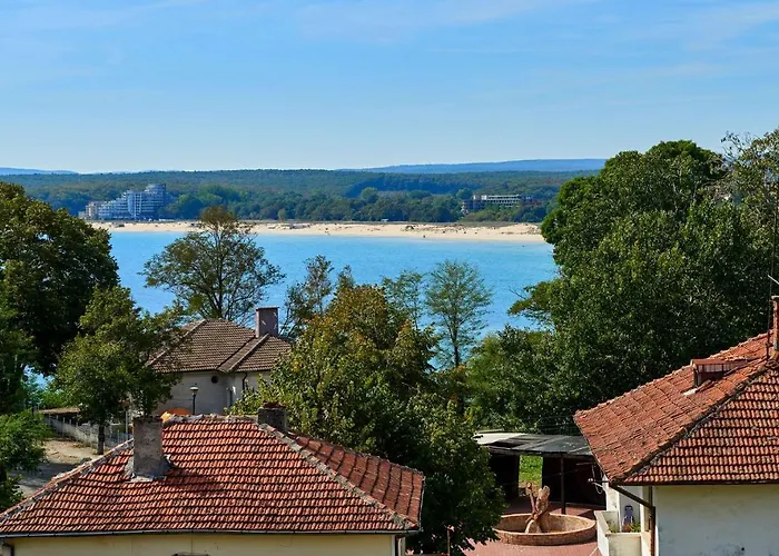 ホテル Koral プリモルスコ